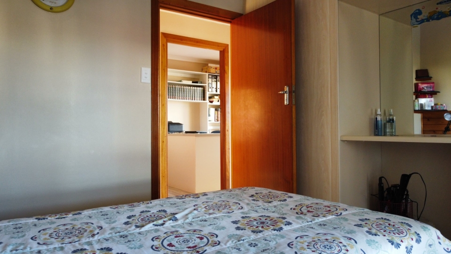 5 Bedroom Property for Sale in Hersham Western Cape